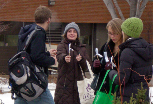 Handing out wind turbines