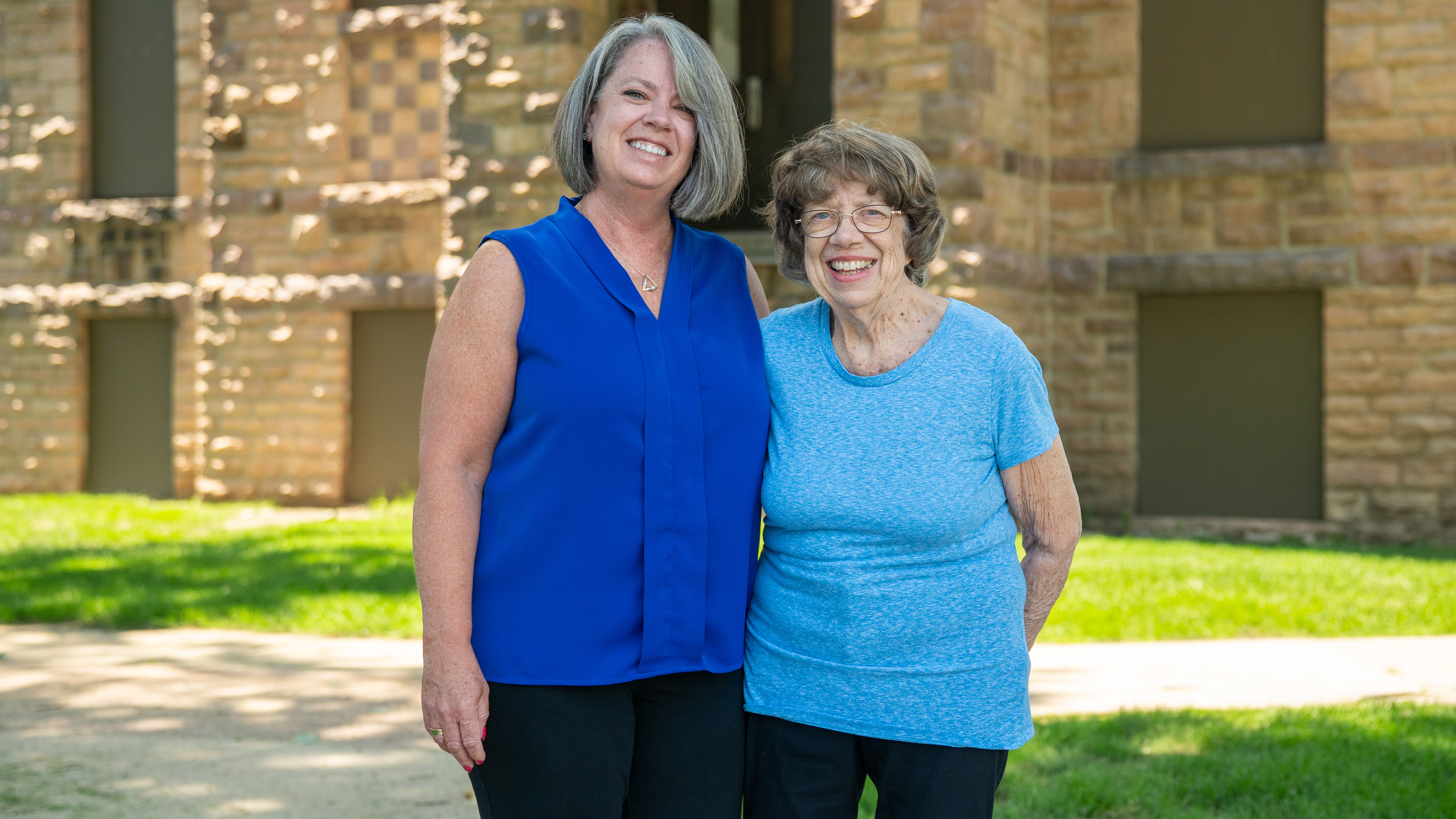 Amy Scott-Stoltz ‘93 and mother, Dr. Harriet Emily (Johnson) Scott ‘59