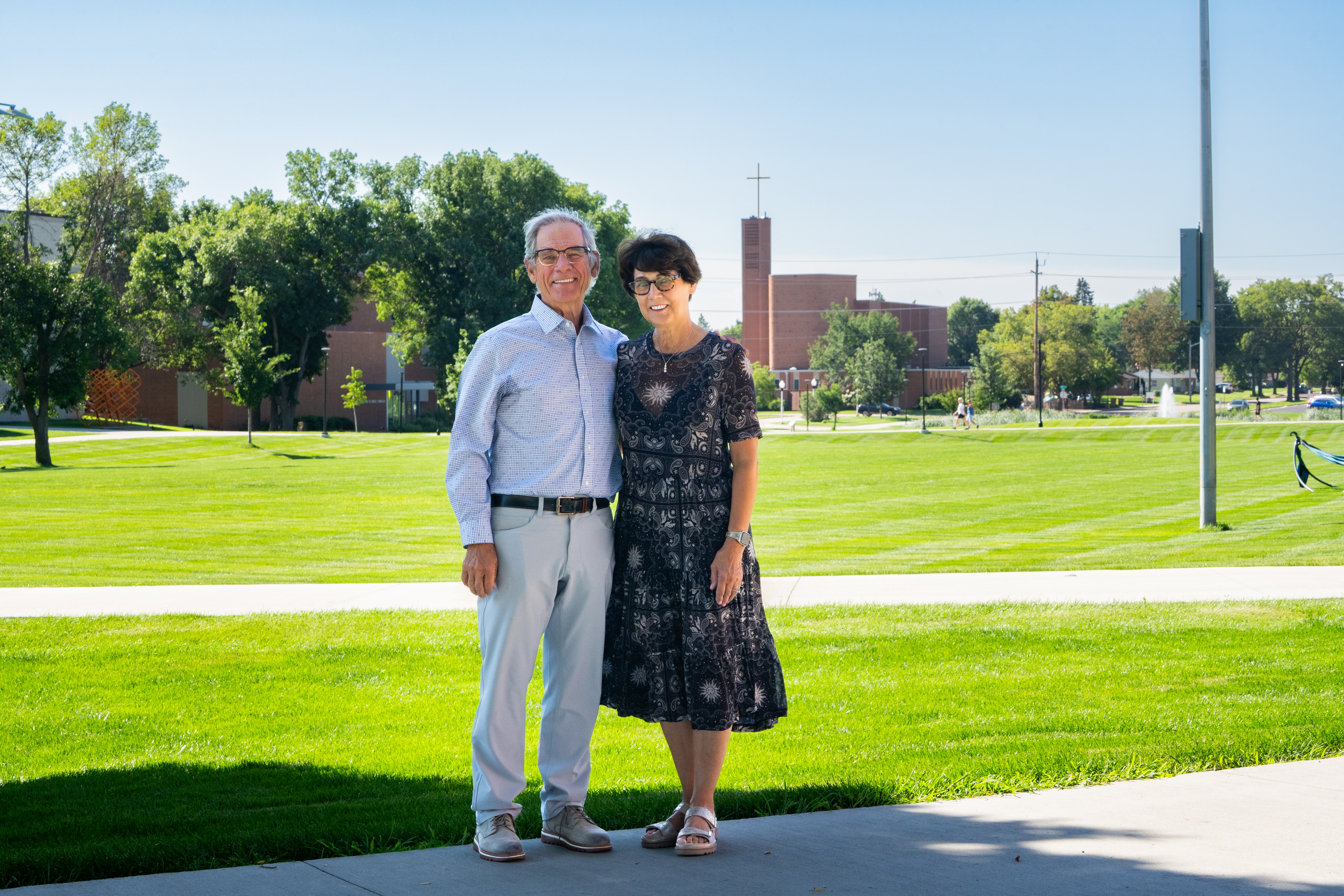 Dr. Greg & Karen Schultz
