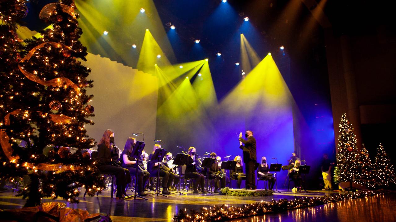 Augustana University S School Of Music Presents Christmas Vespers 2020