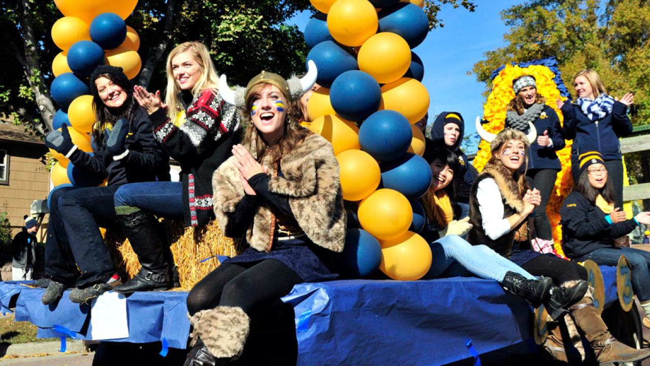 Viking Days Parade
