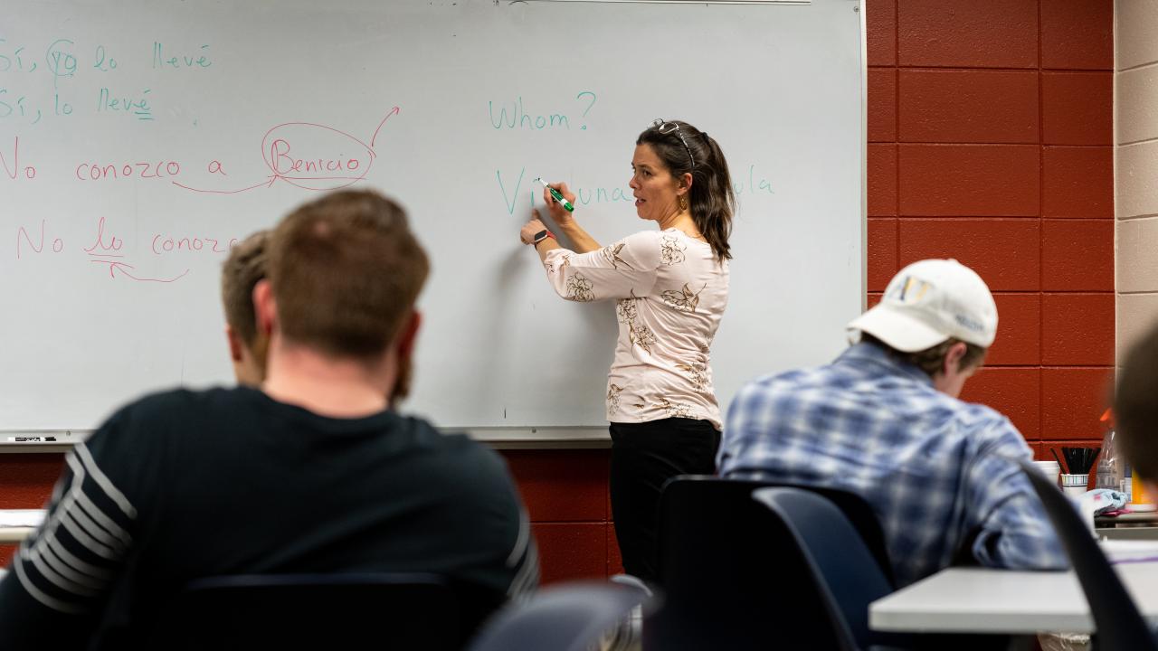 pilar cabrera teaching