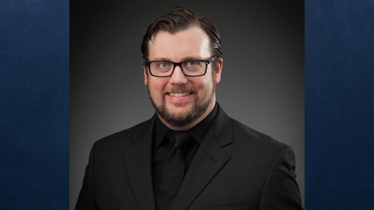 Dr. Christopher Unger