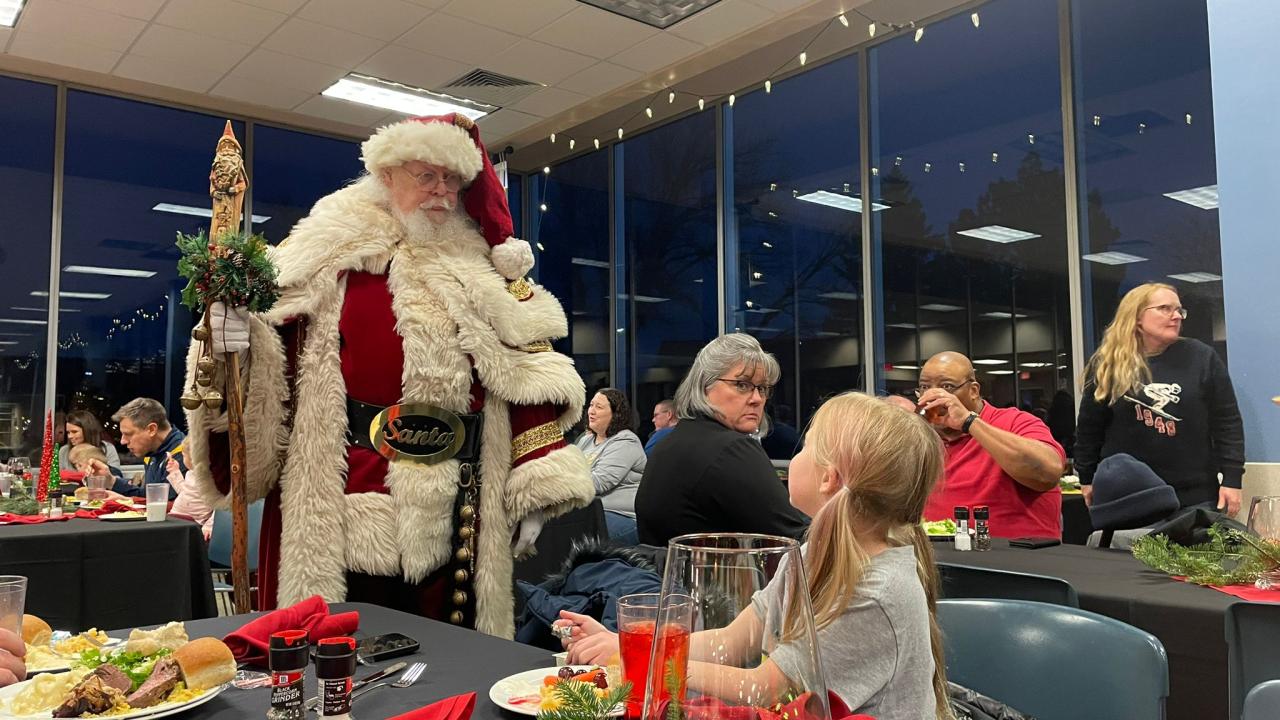 Sioux Falls Santa at Yuletide