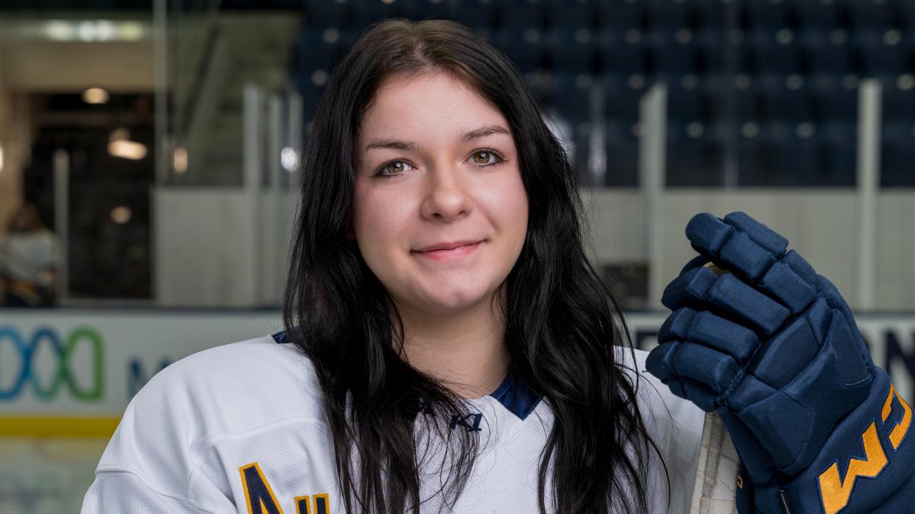 No. 9 Ashton Fogelman