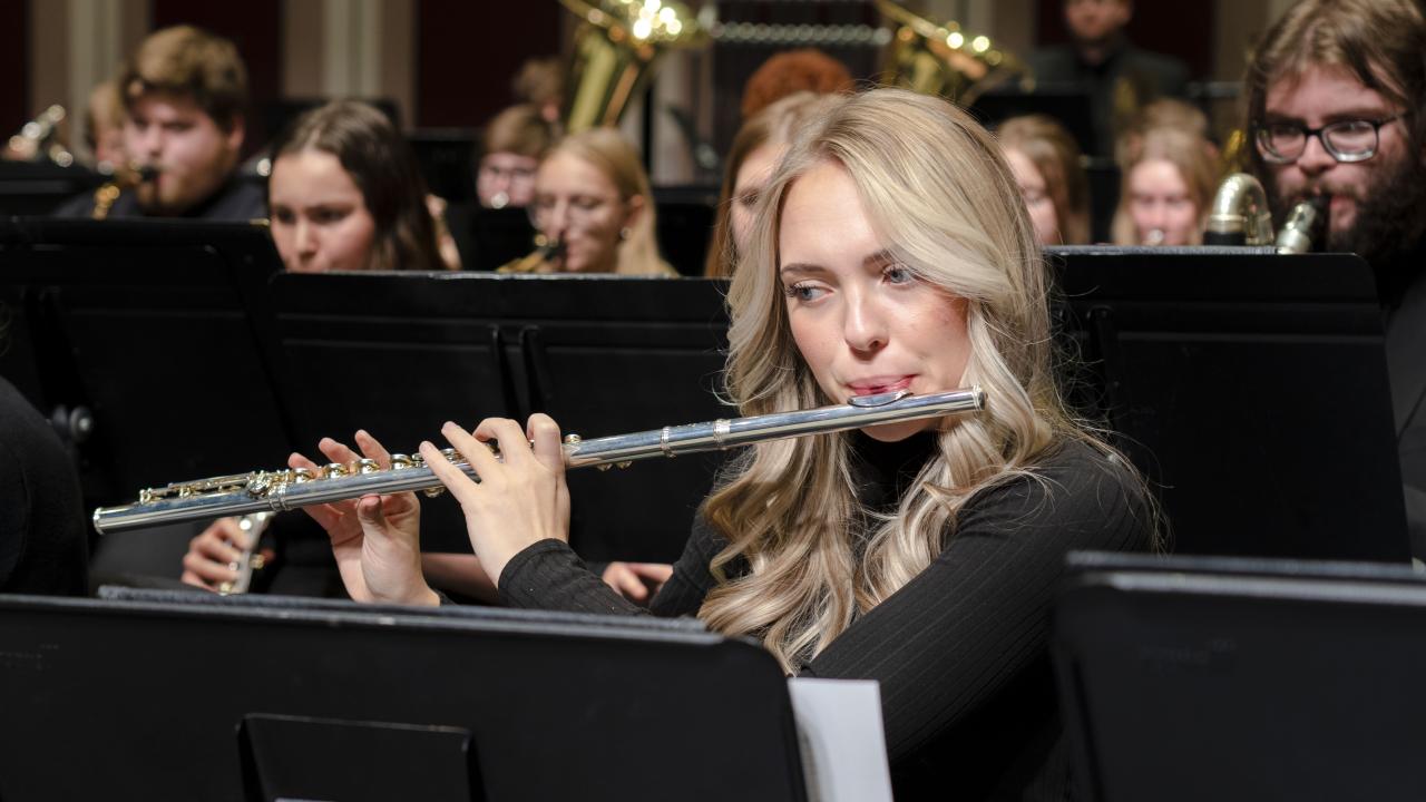 Band 2024-25