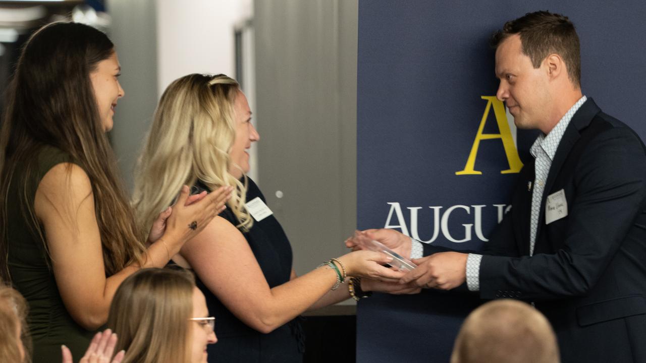 Alumni Council Presenting Award
