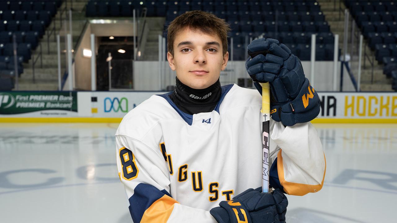 2025-26 Tyler Rundle