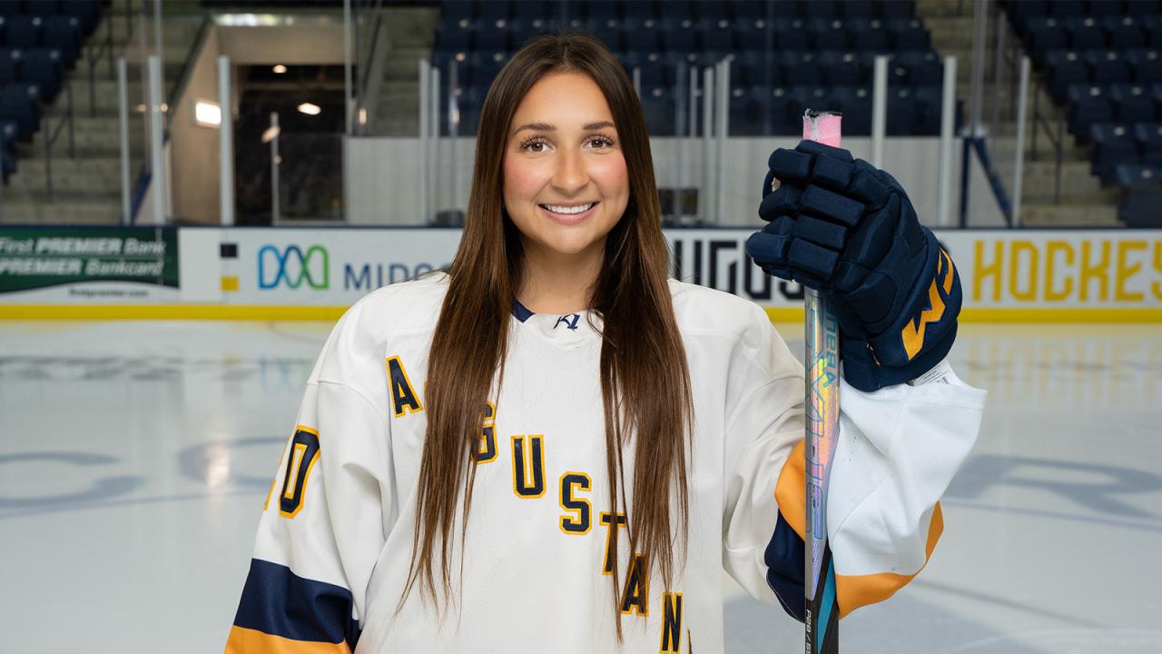 2025-26 Hailey Romans