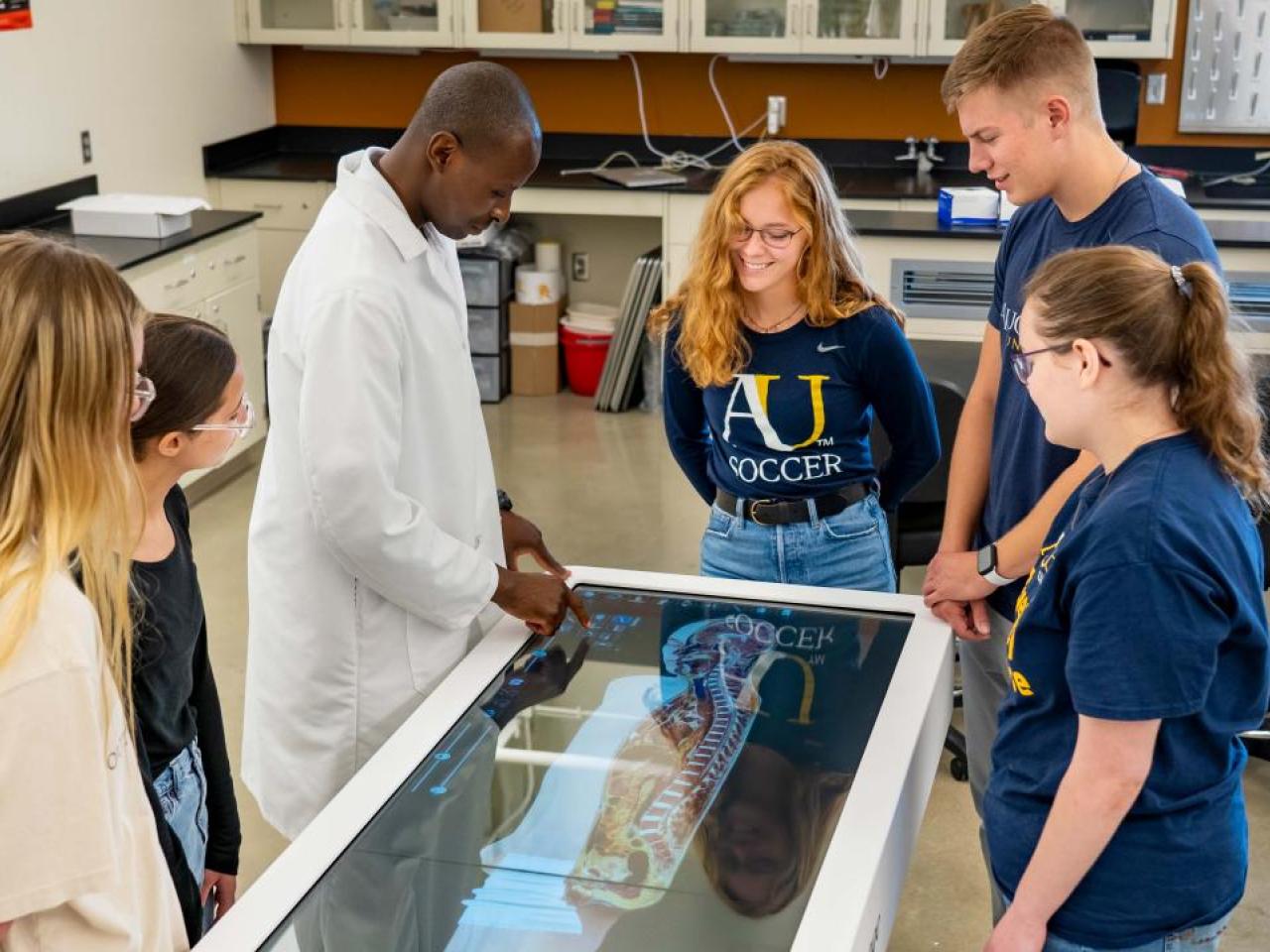 Virtual Cadaver Table at AU