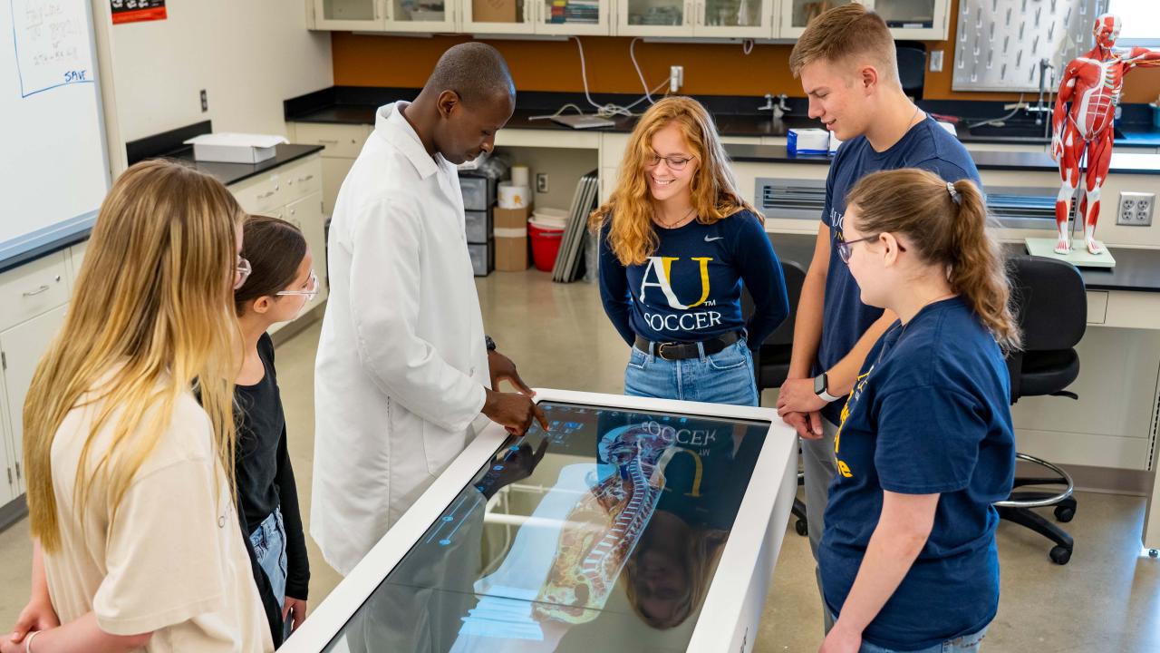 Virtual Cadaver Table at AU